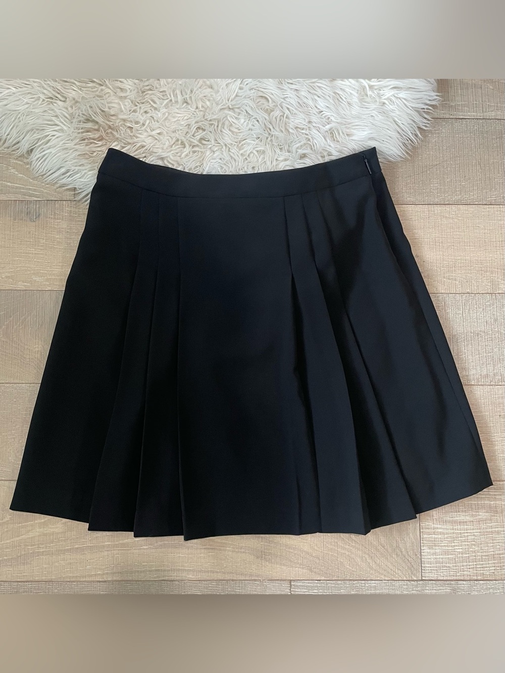 Karl Lagerfeld Black Pleated Dark Academia Mini Skirt (16)